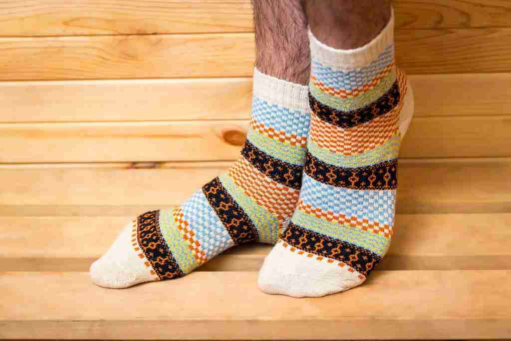 how to sell mens feet pics
